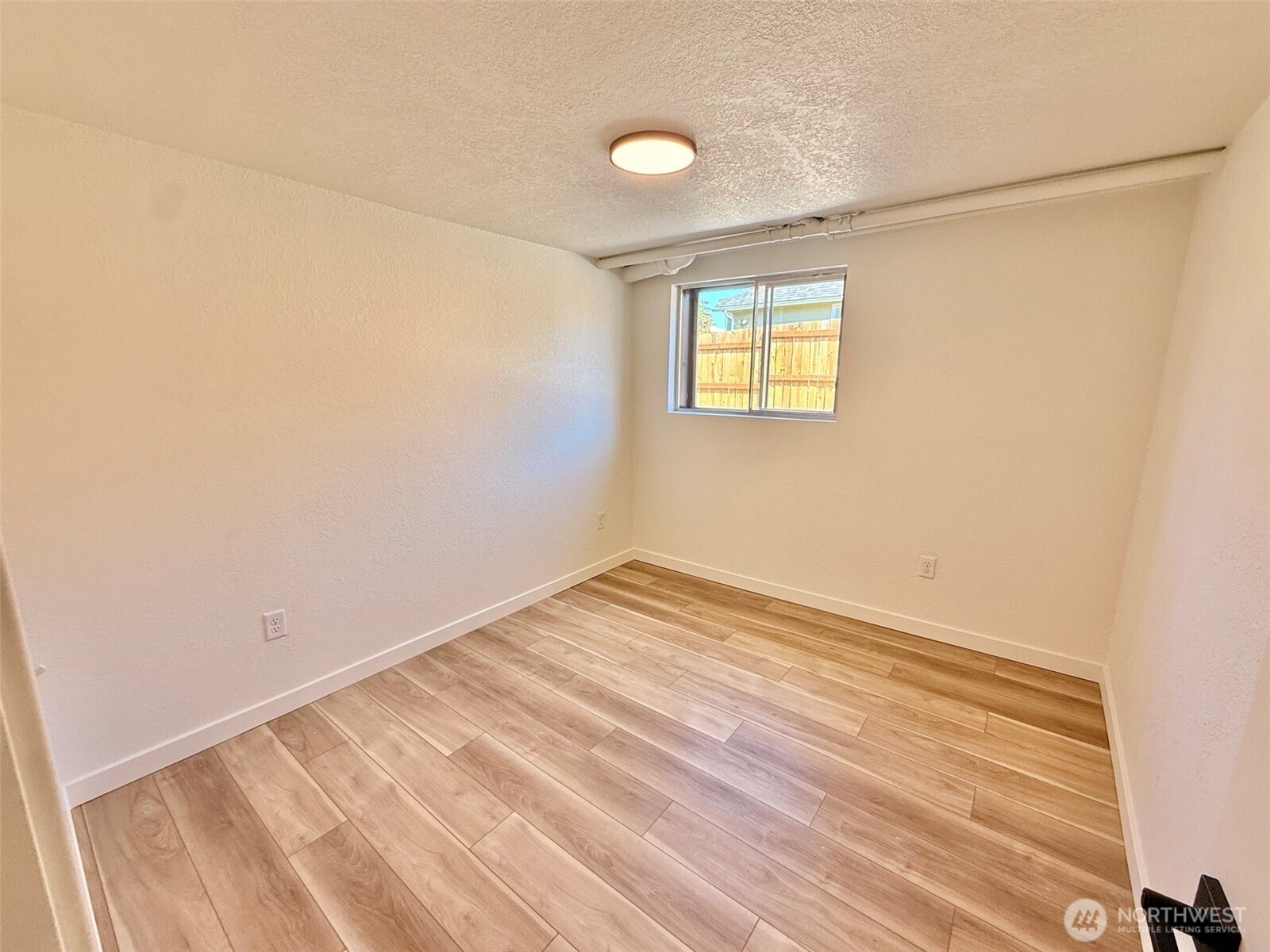 5611 N 48th Street Property Photo 26