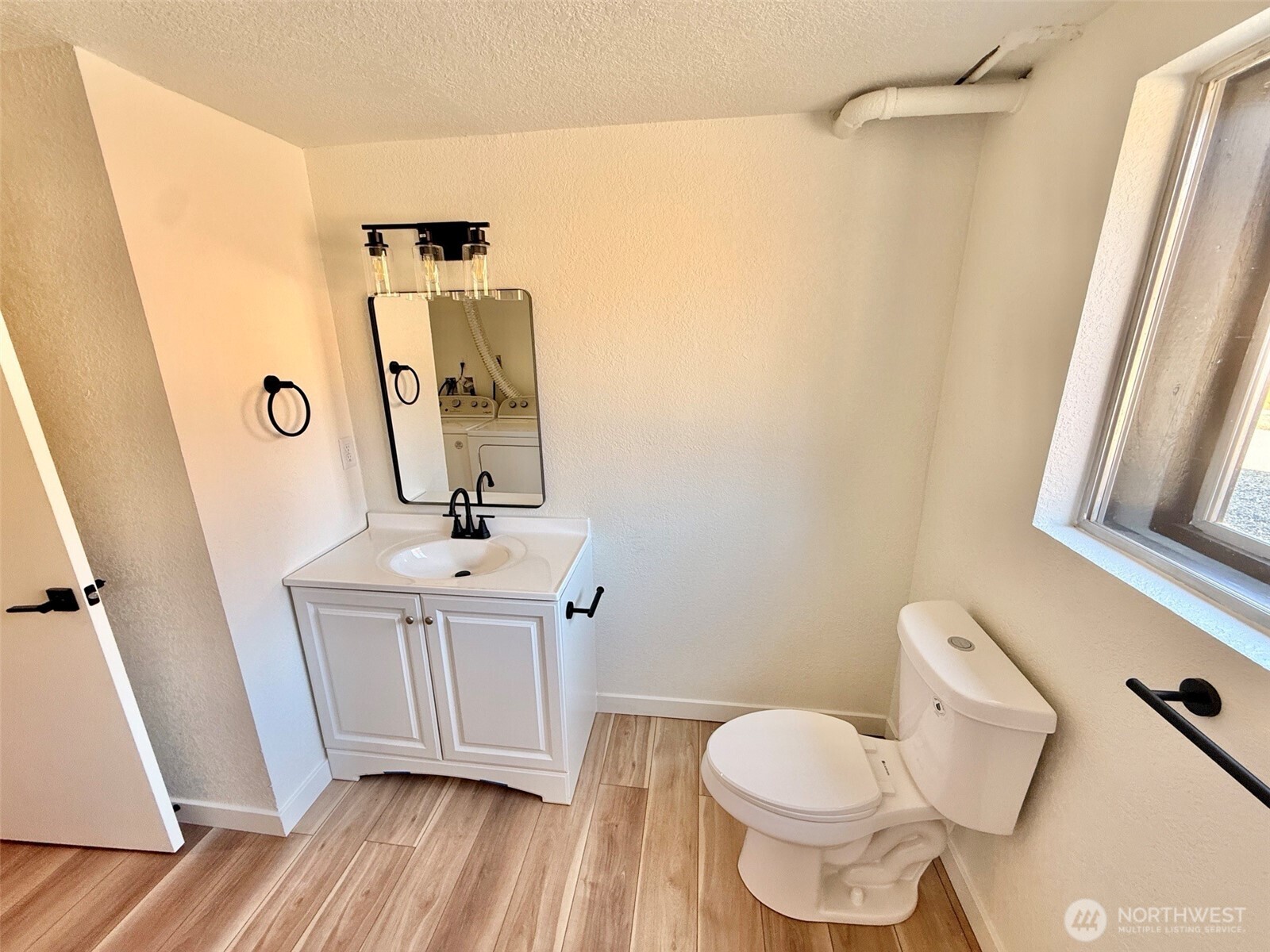 5611 N 48th Street Property Photo 29