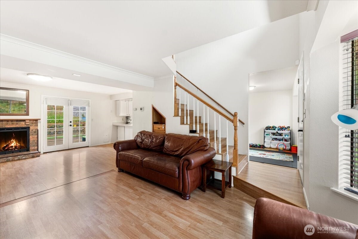 20507 123rd Street Ct Property Photo 3