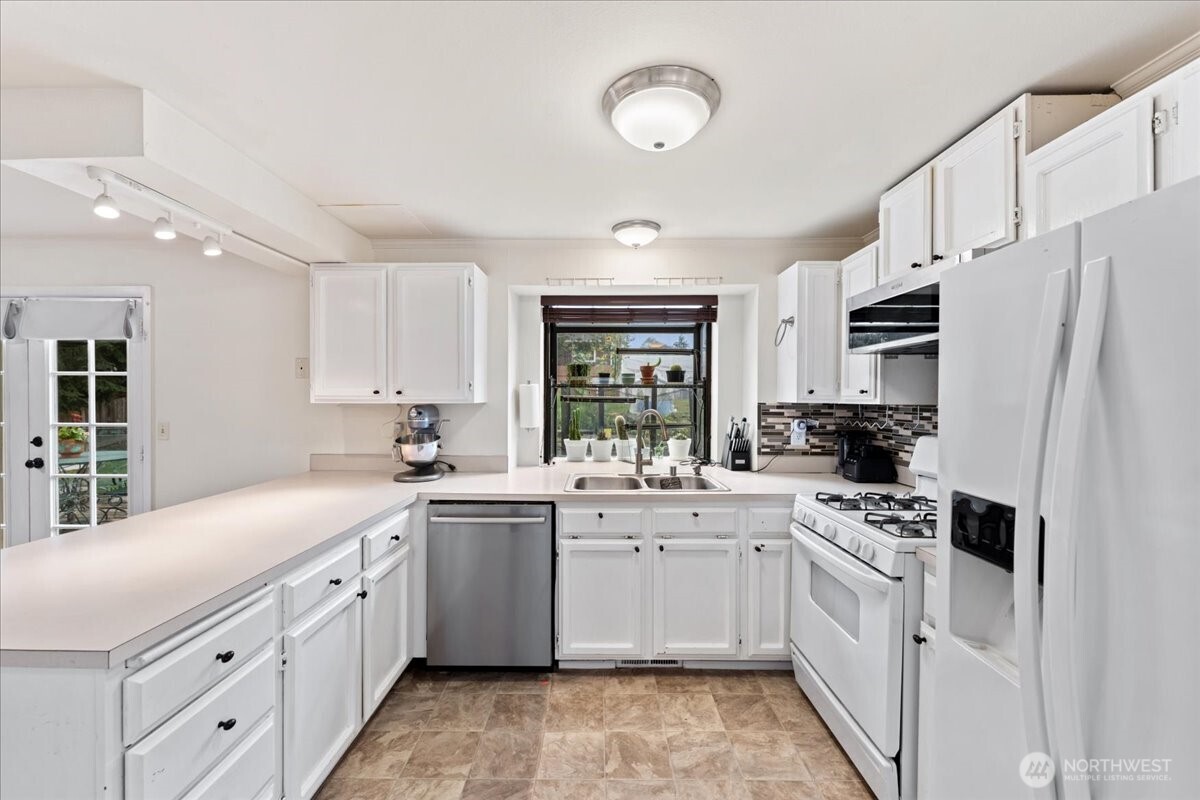 20507 123rd Street Ct Property Photo 7