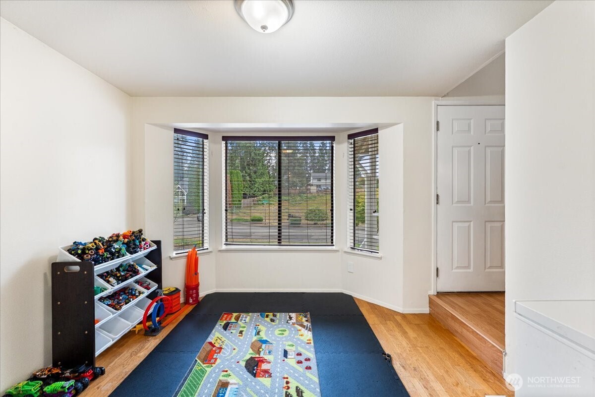 20507 123rd Street Ct Property Photo 9
