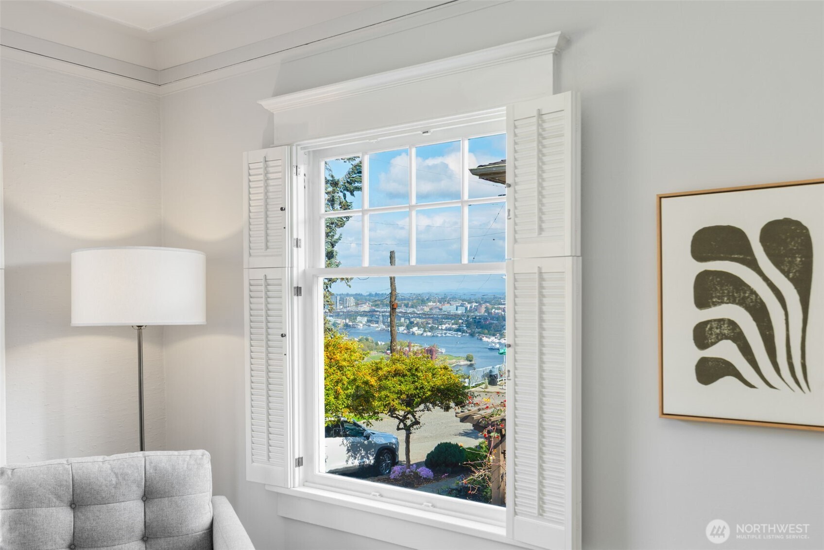 463 Lynn Street Property Photo 4