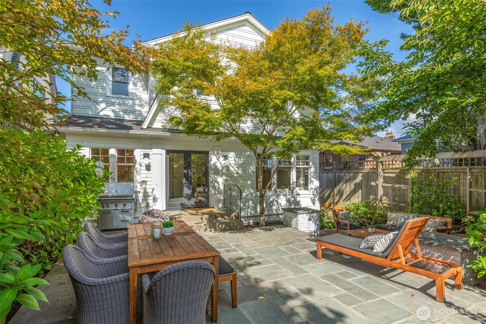 463 Lynn Street Property Photo 13