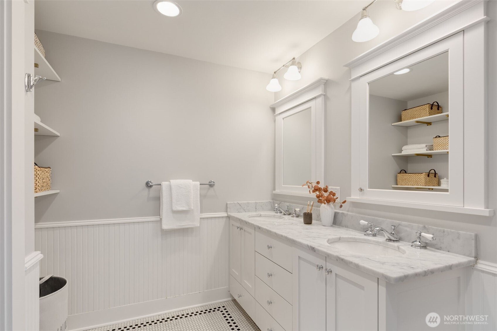 463 Lynn Street Property Photo 29