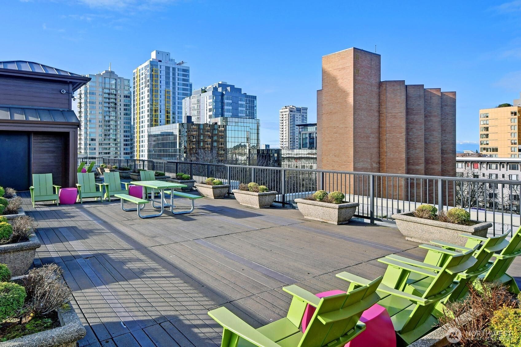 425 Vine Street 405 Property Photo 8