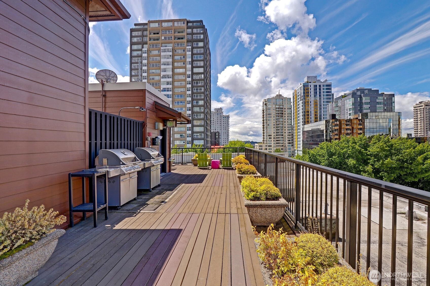 425 Vine Street 405 Property Photo 10