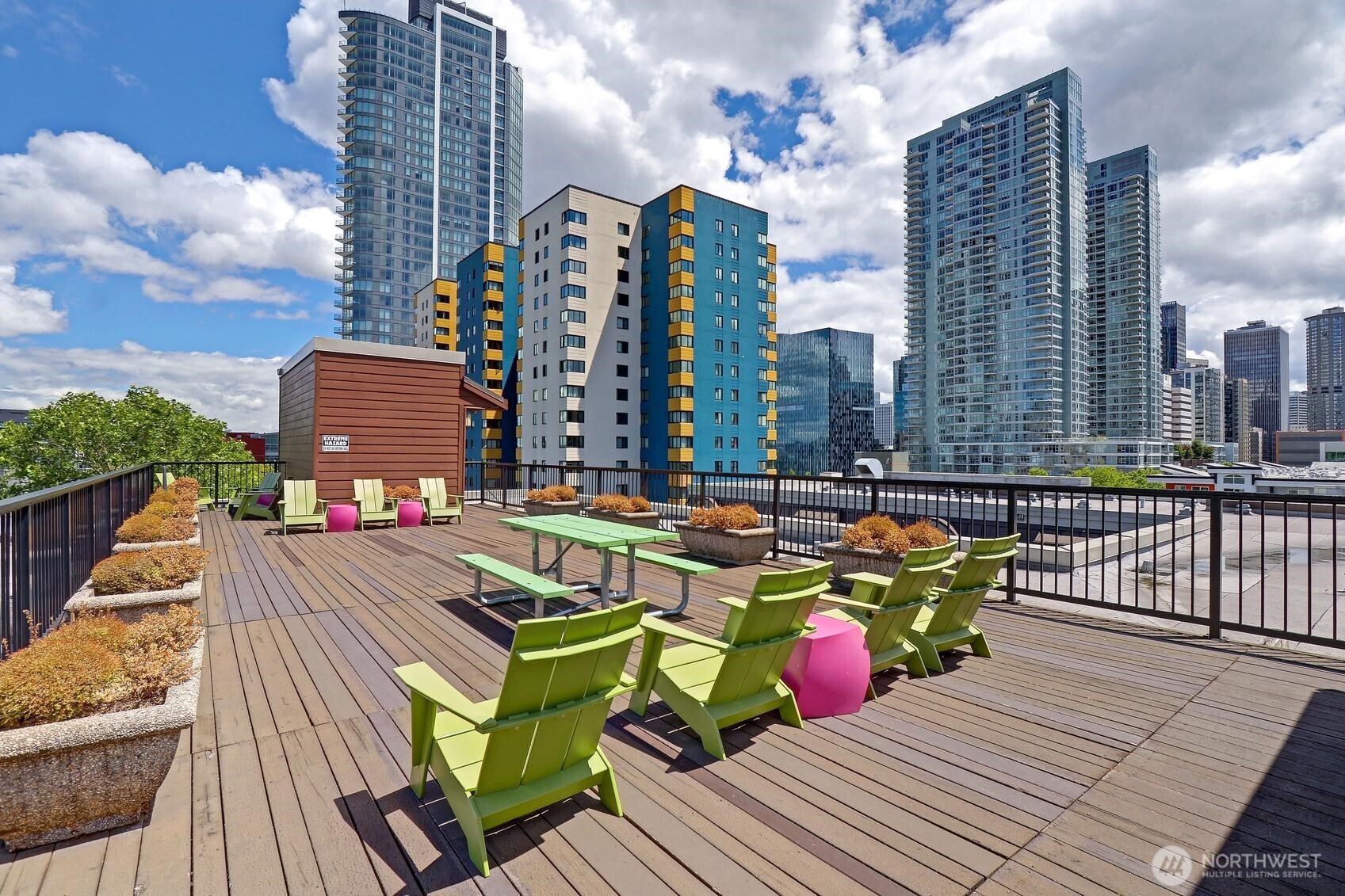 425 Vine Street 405 Property Photo 11