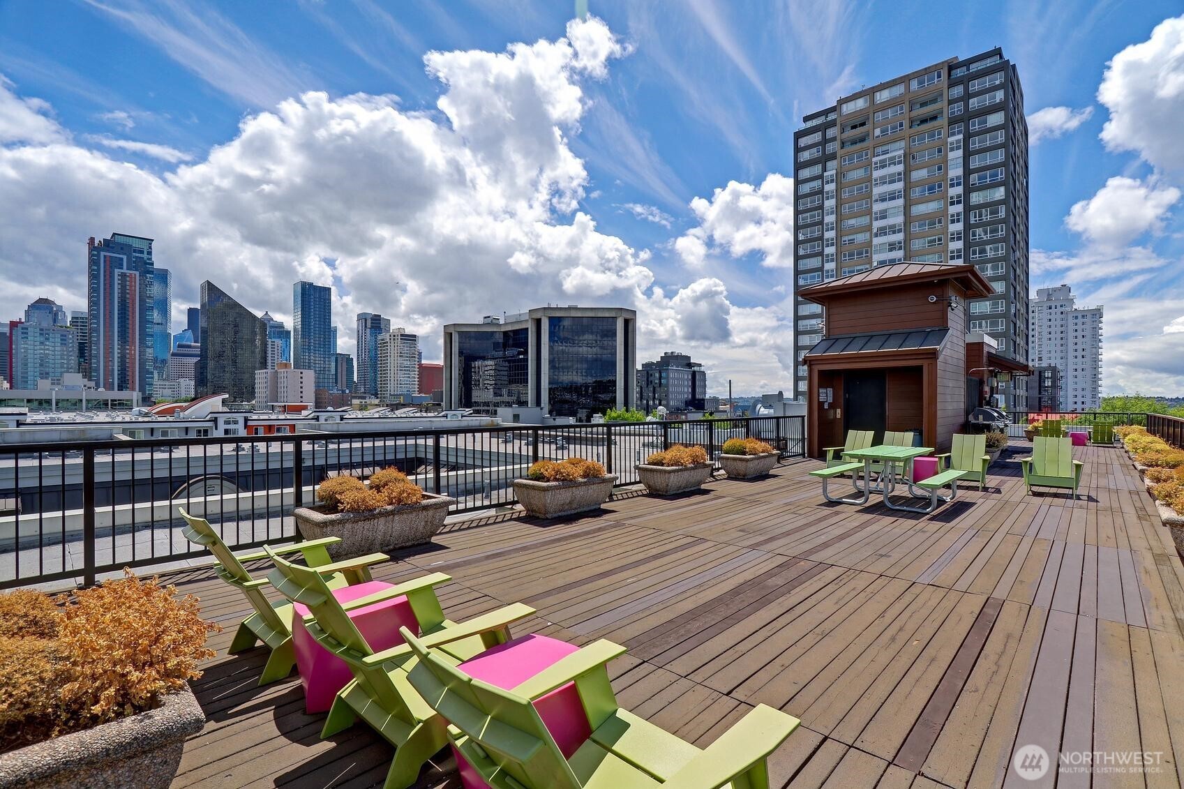 425 Vine Street 405 Property Photo 12