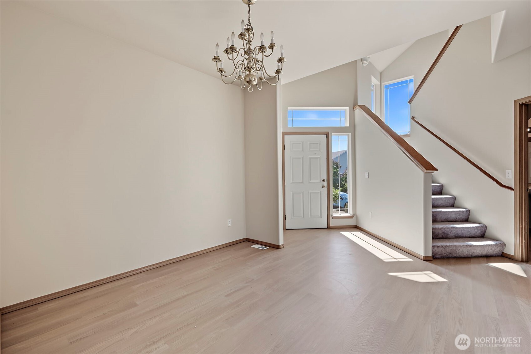 25711 162nd Place Property Photo 4