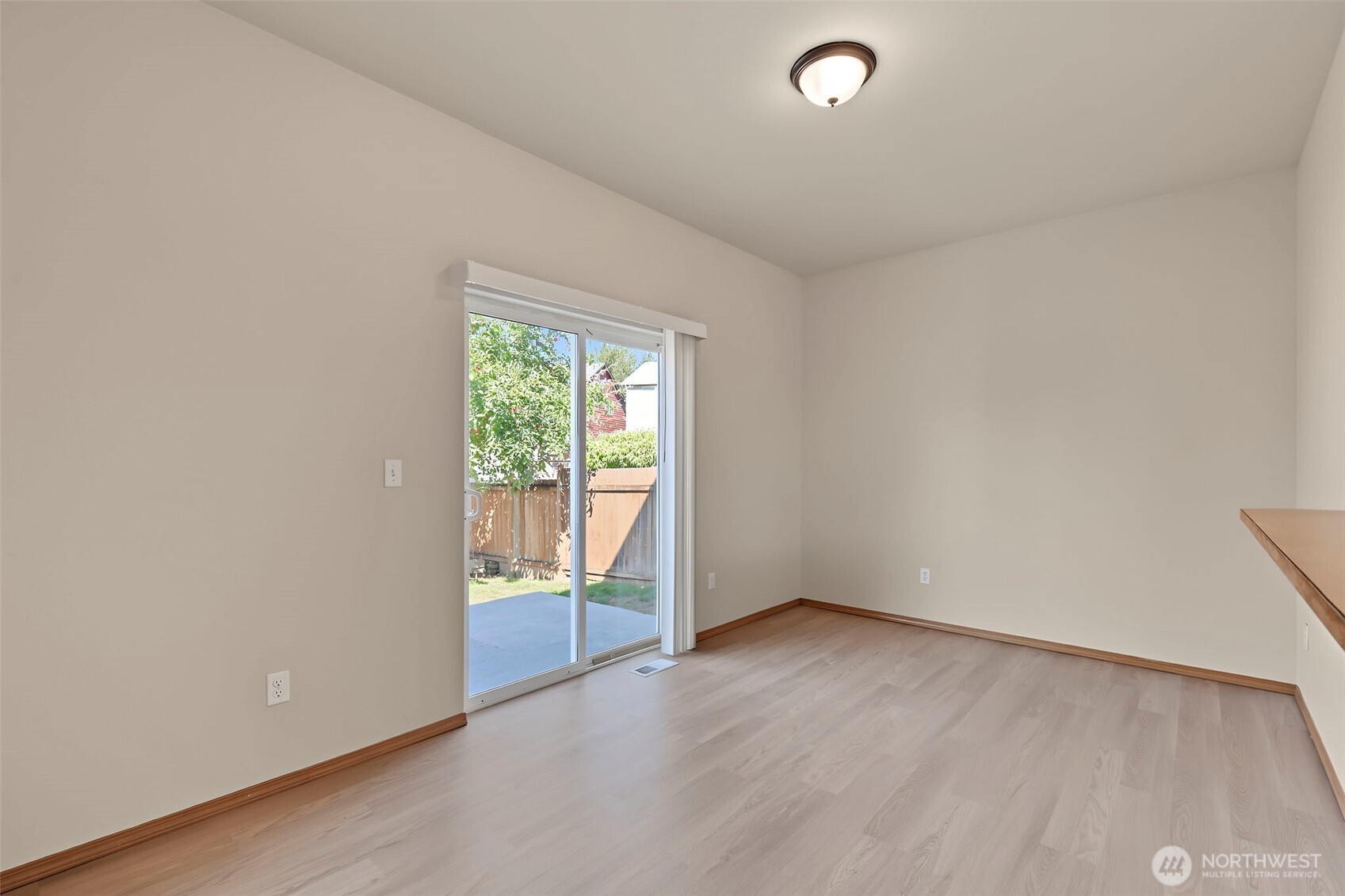 25711 162nd Place Property Photo 9
