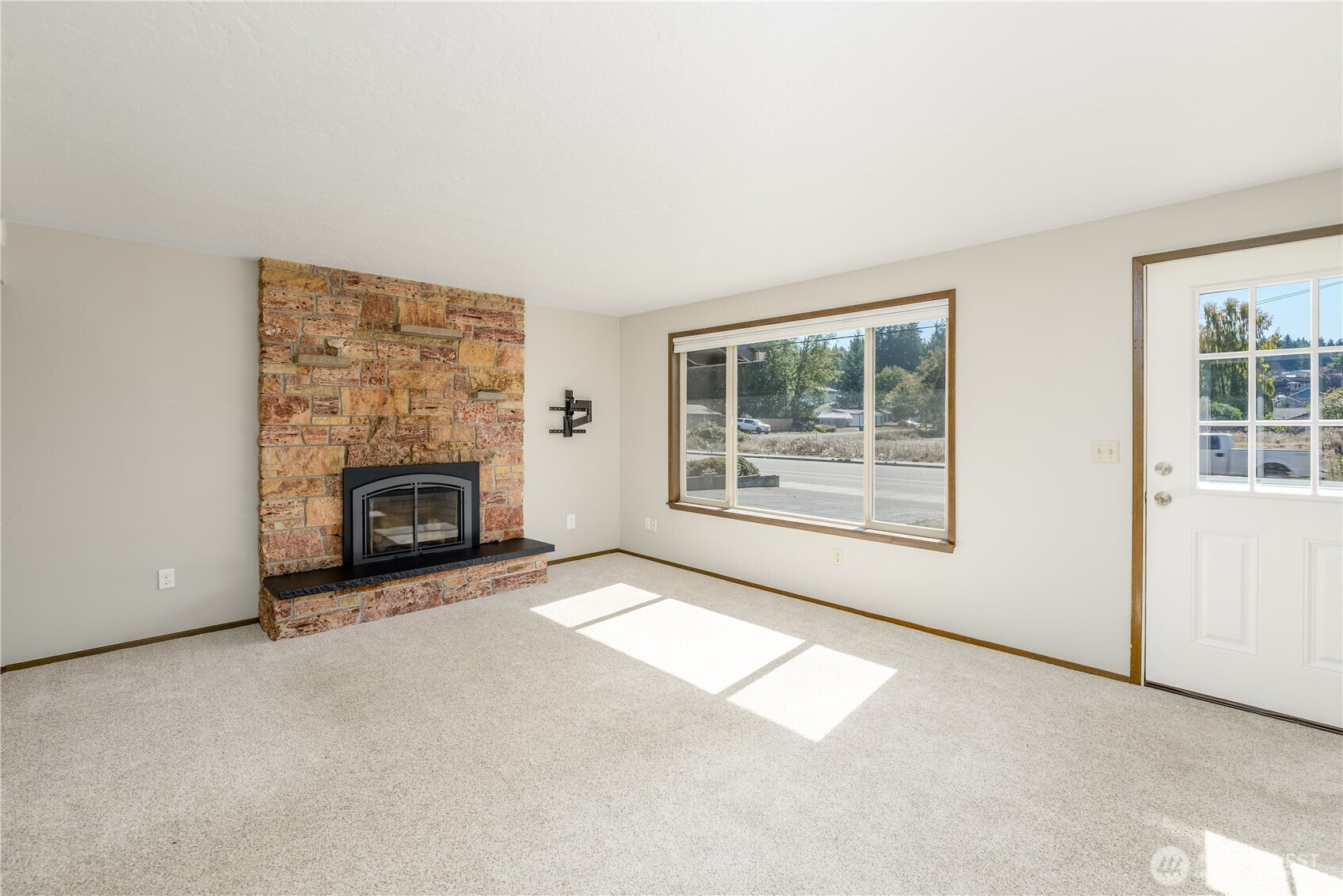 1809 W 10th Street Property Photo 6