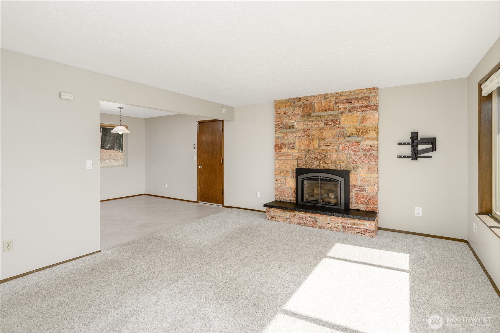 1809 W 10th Street Property Photo 8
