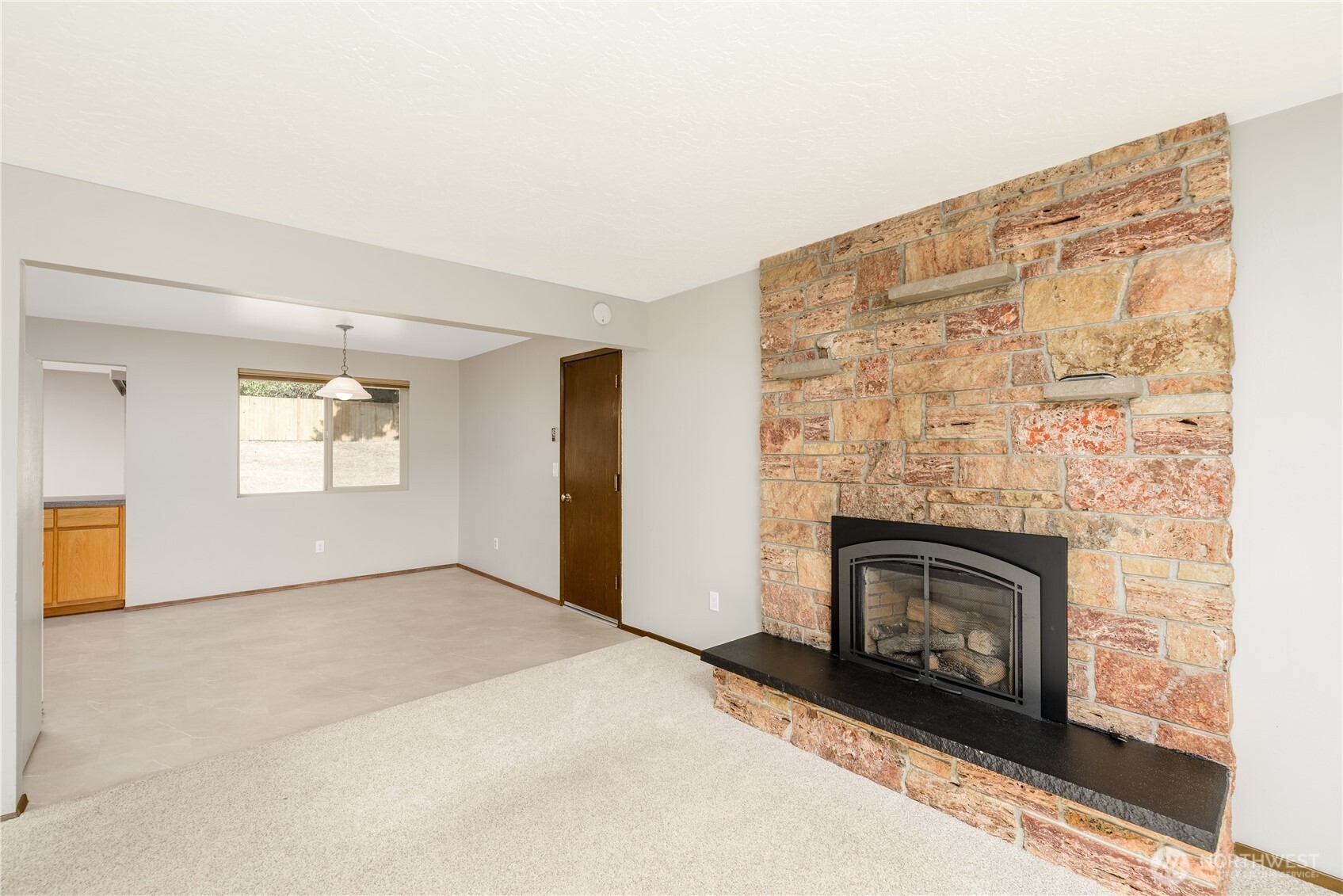 1809 W 10th Street Property Photo 9