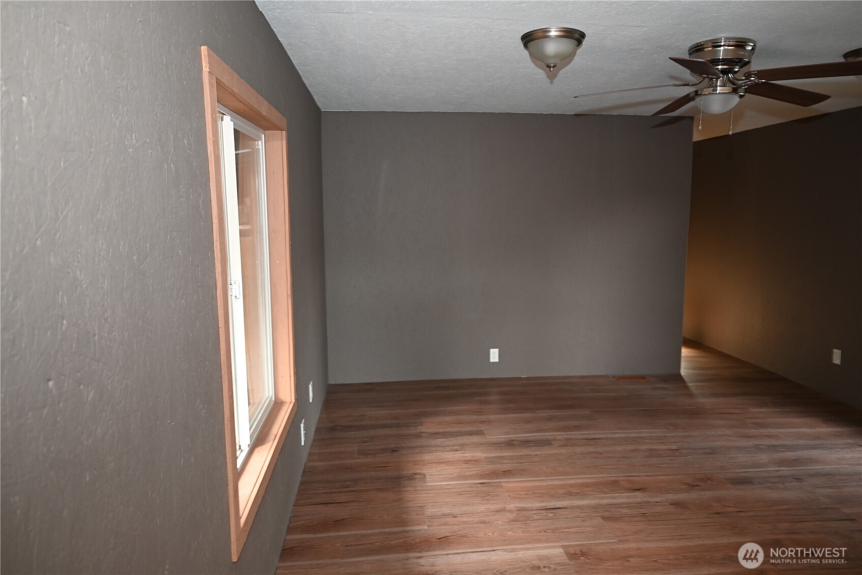 1438 Ne Steele Creek Drive 102 Property Photo 14