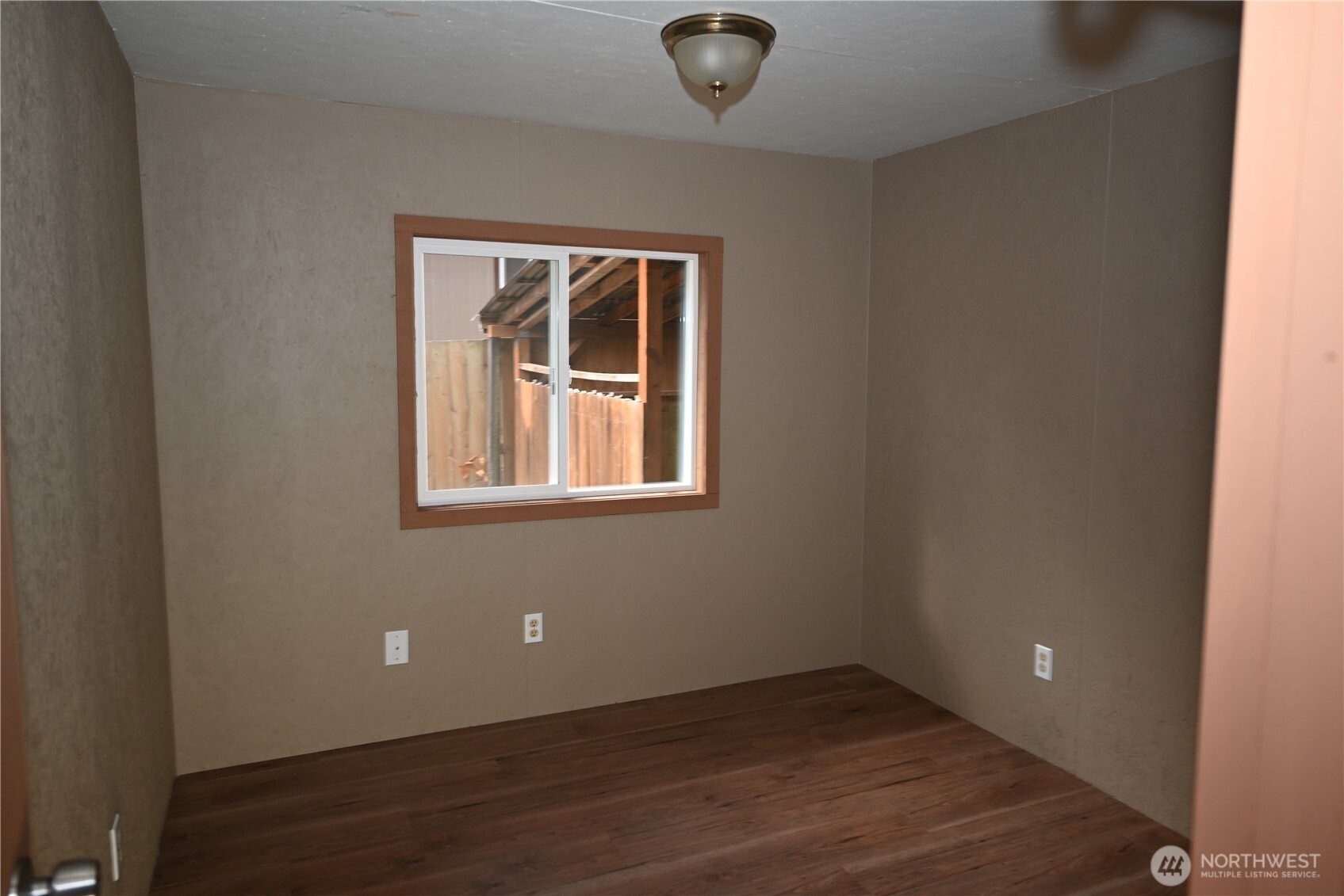 1438 Ne Steele Creek Drive 102 Property Photo 17