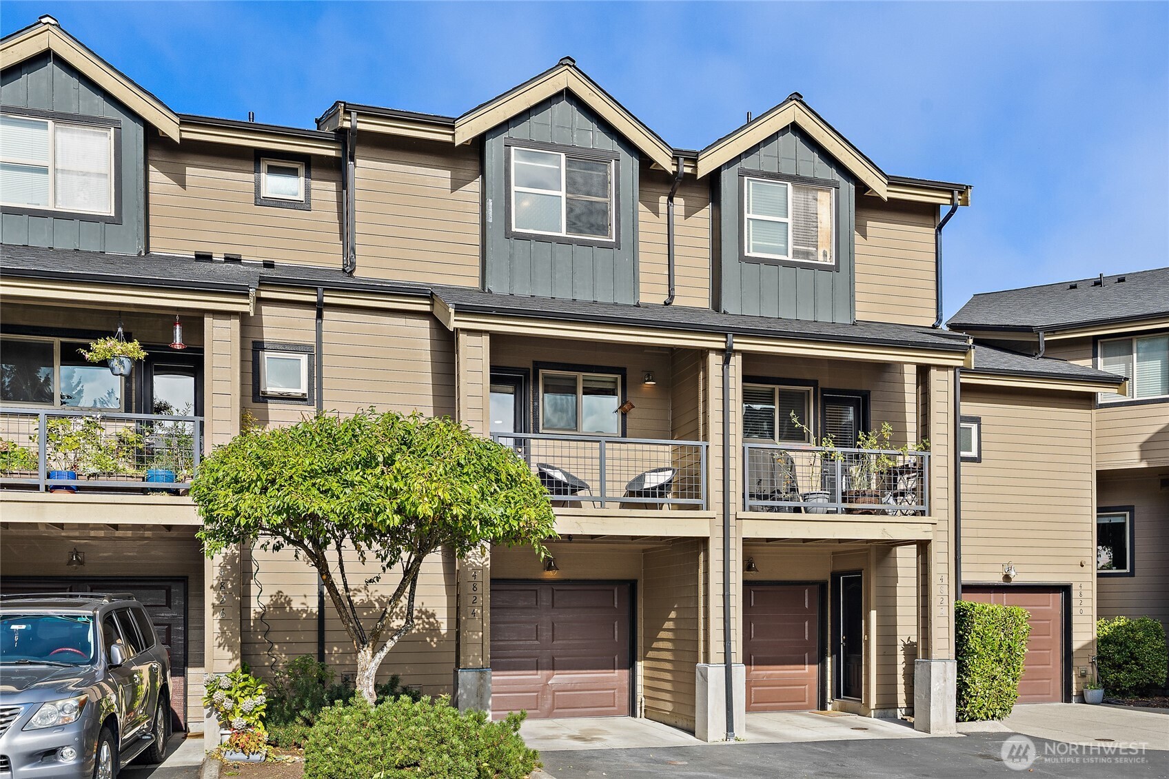 4824 Pointes Drive Property Photo 4