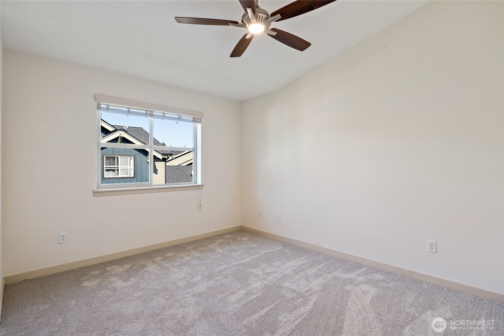 4824 Pointes Drive Property Photo 33
