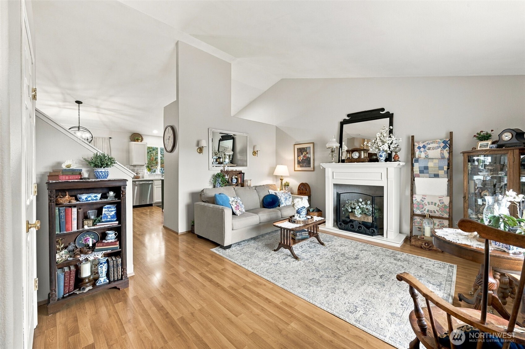 9819 Greenleaf Loop Property Photo 3