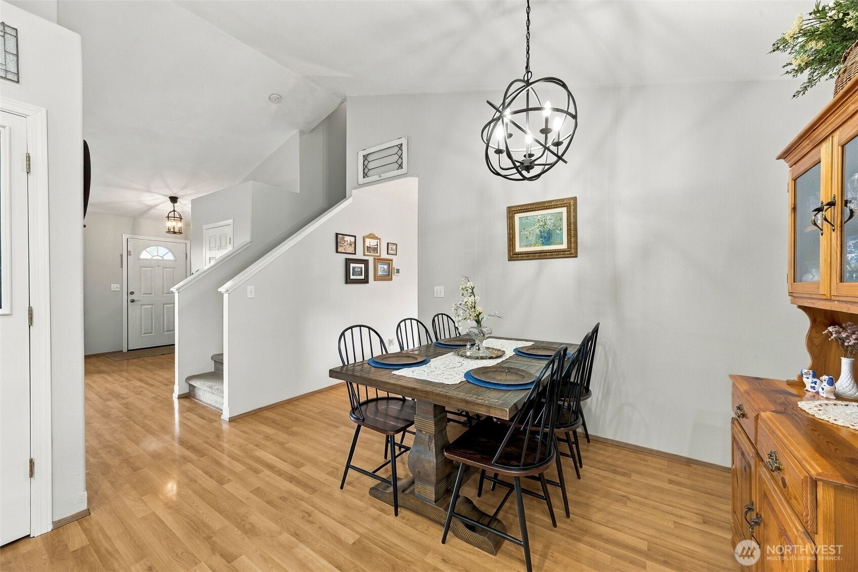 9819 Greenleaf Loop Property Photo 8