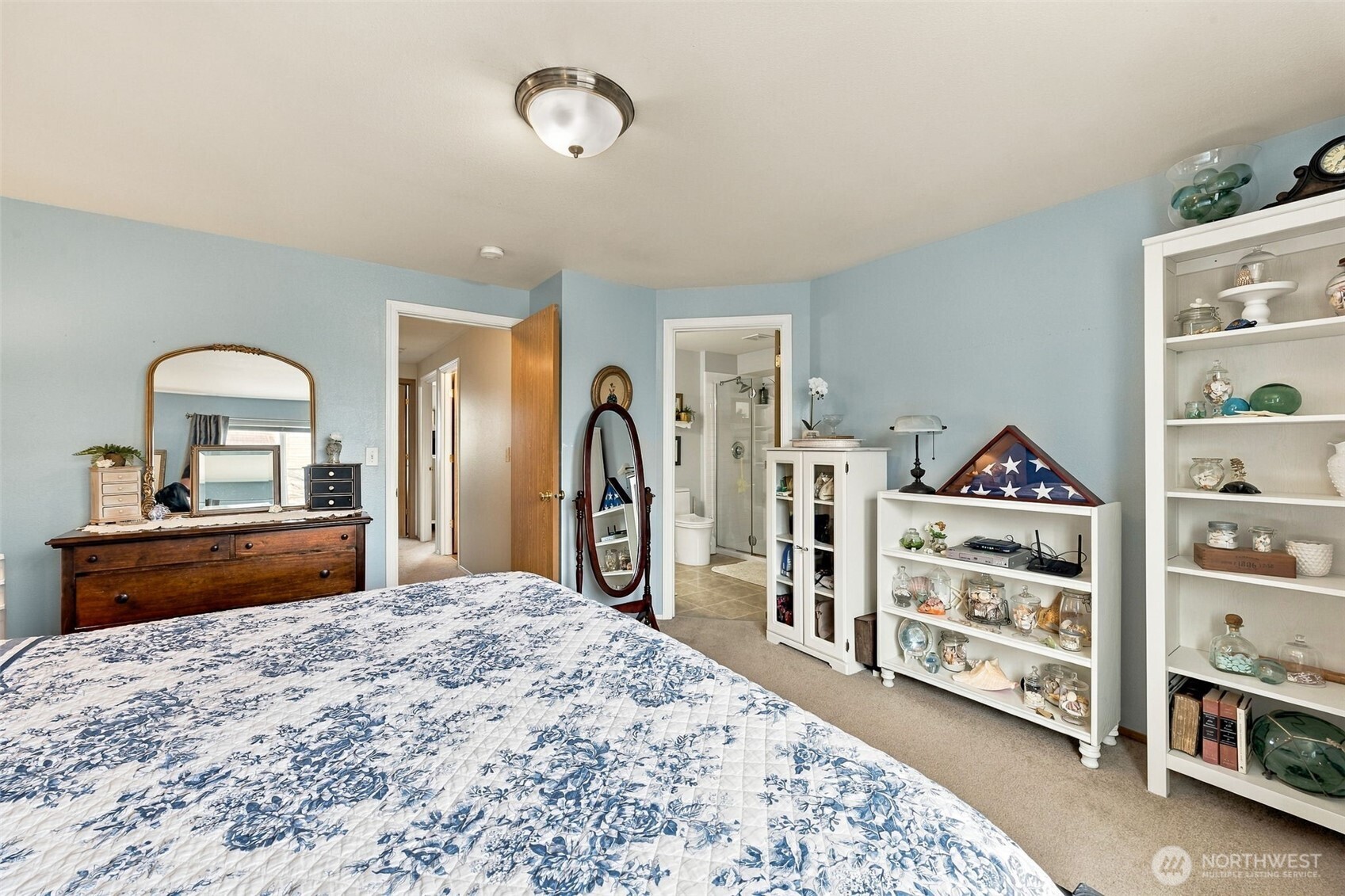 9819 Greenleaf Loop Property Photo 12