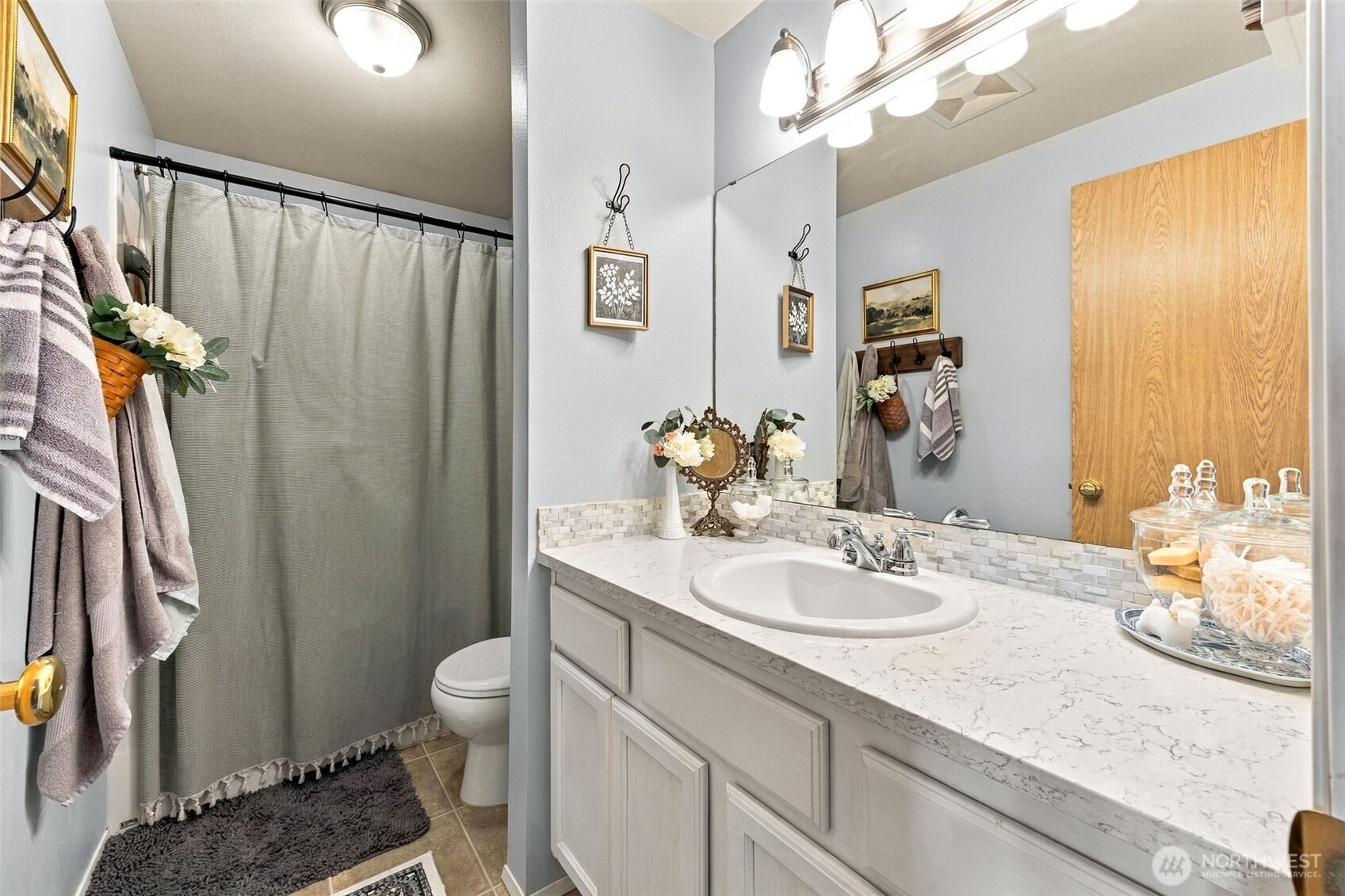 9819 Greenleaf Loop Property Photo 17