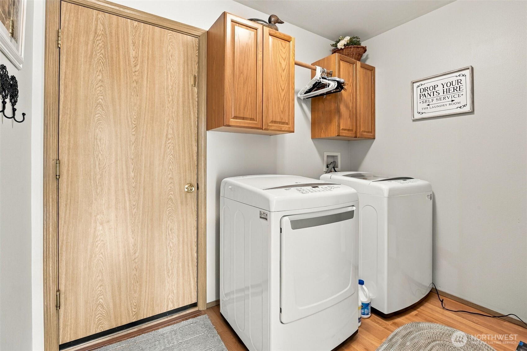 9819 Greenleaf Loop Property Photo 20