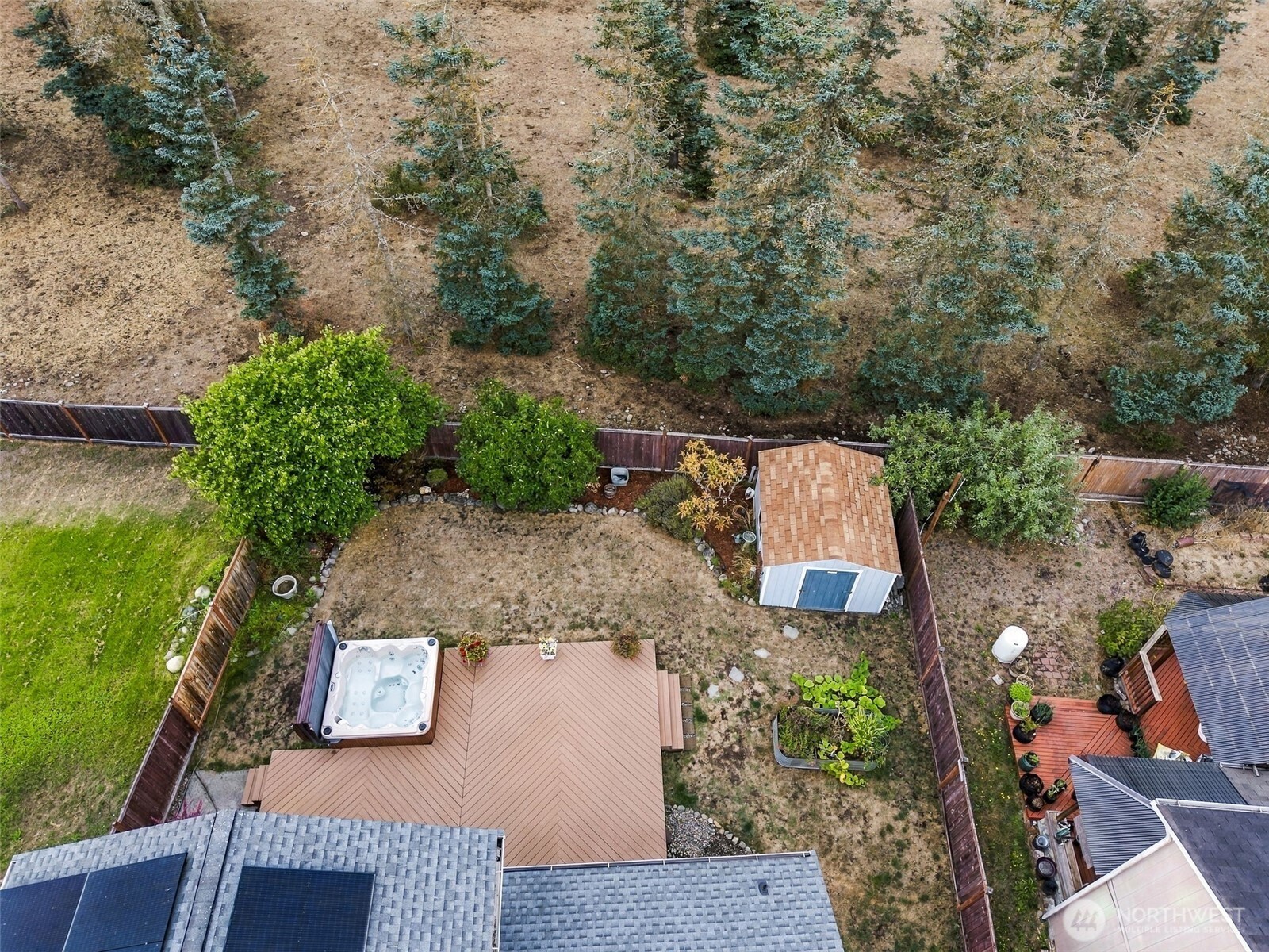 9819 Greenleaf Loop Property Photo 22