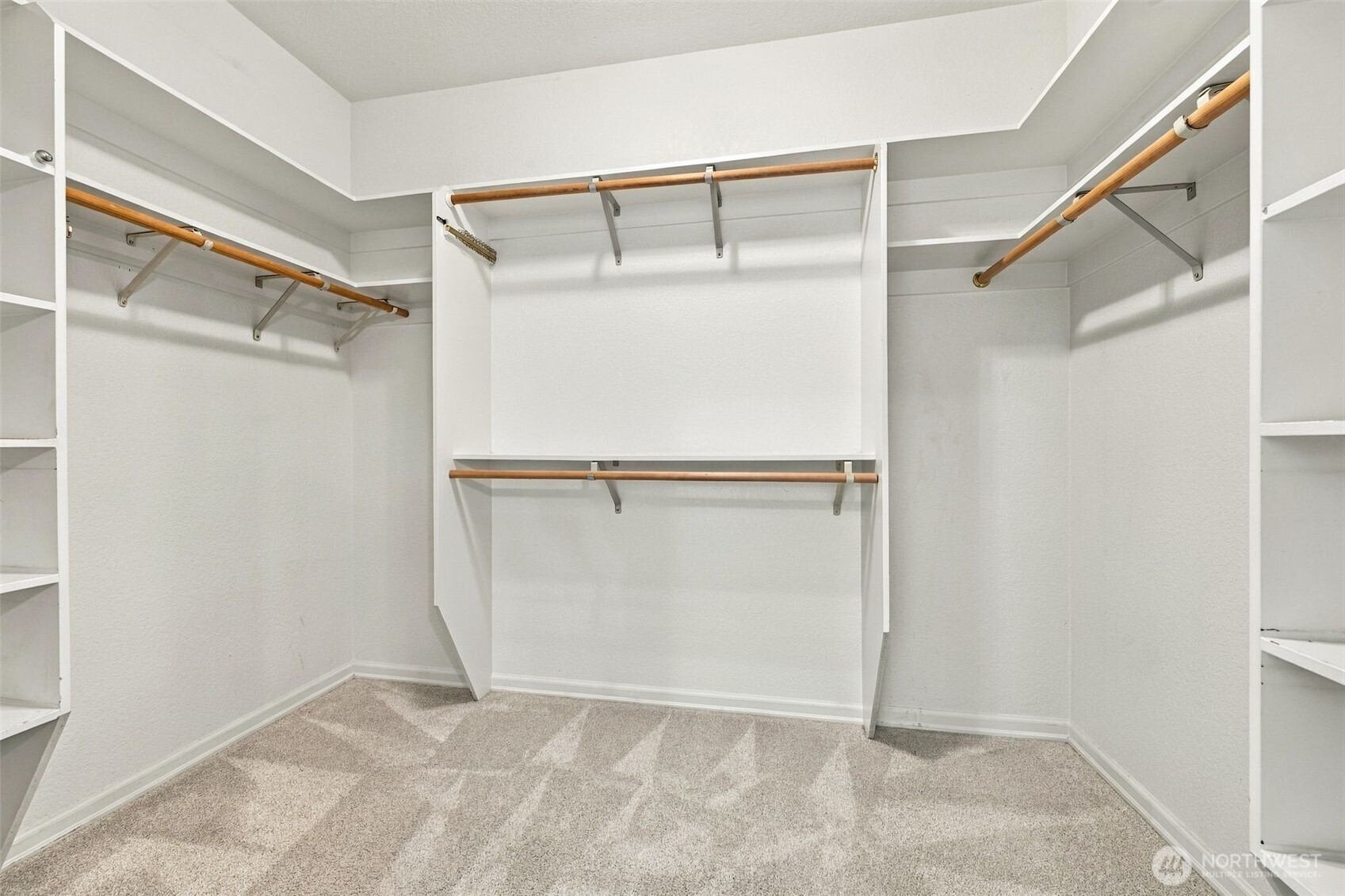 4204 Campus Green Drive Property Photo 16