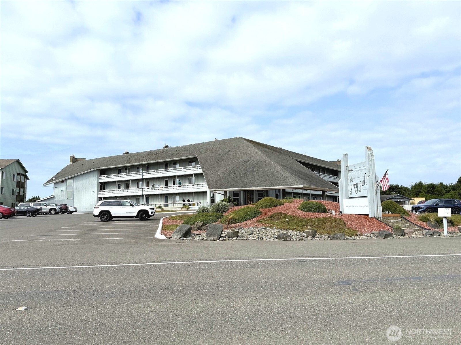 651 Ocean Shores Boulevard 108 Property Photo 1