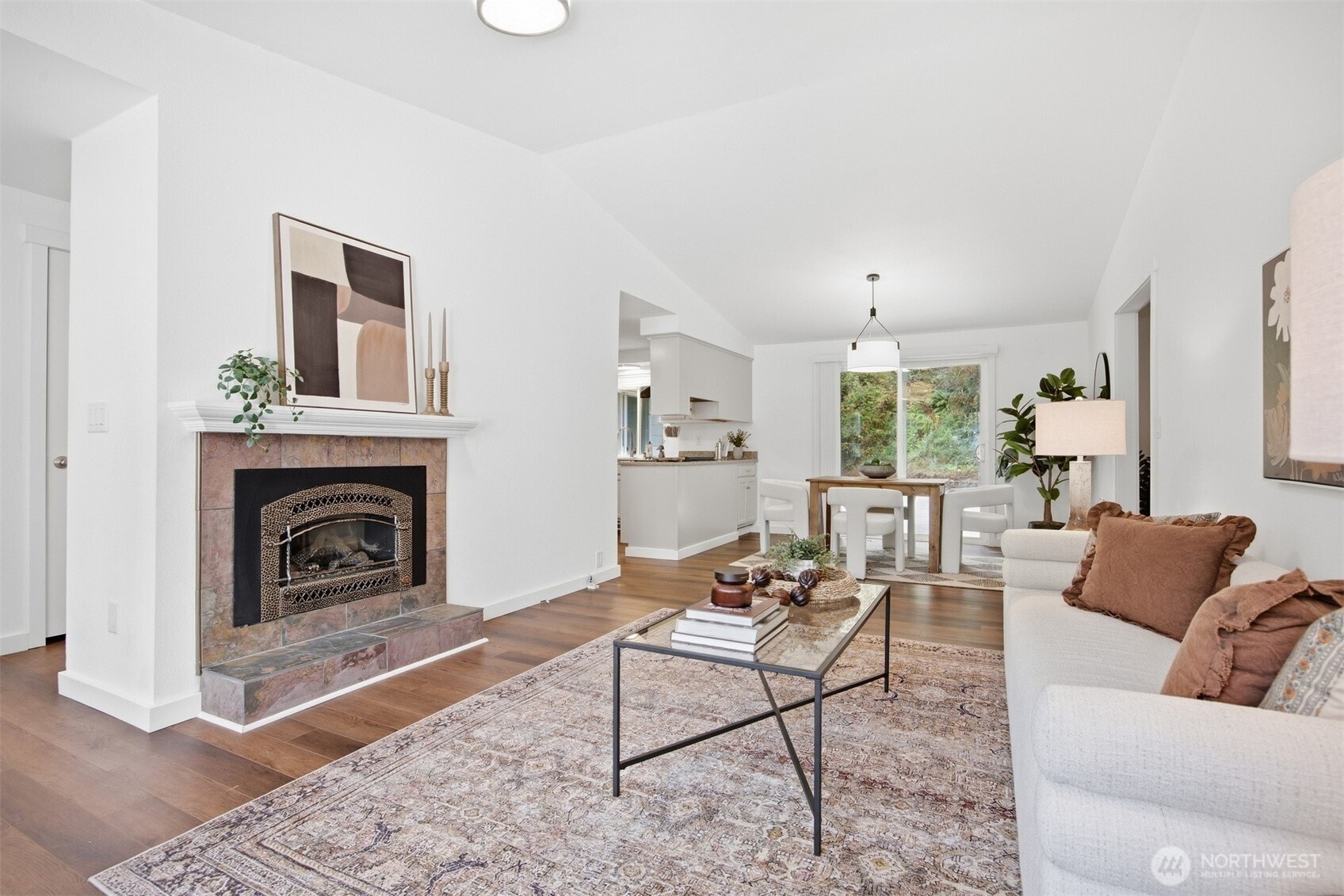 1469 Greenville Drive Property Photo 8