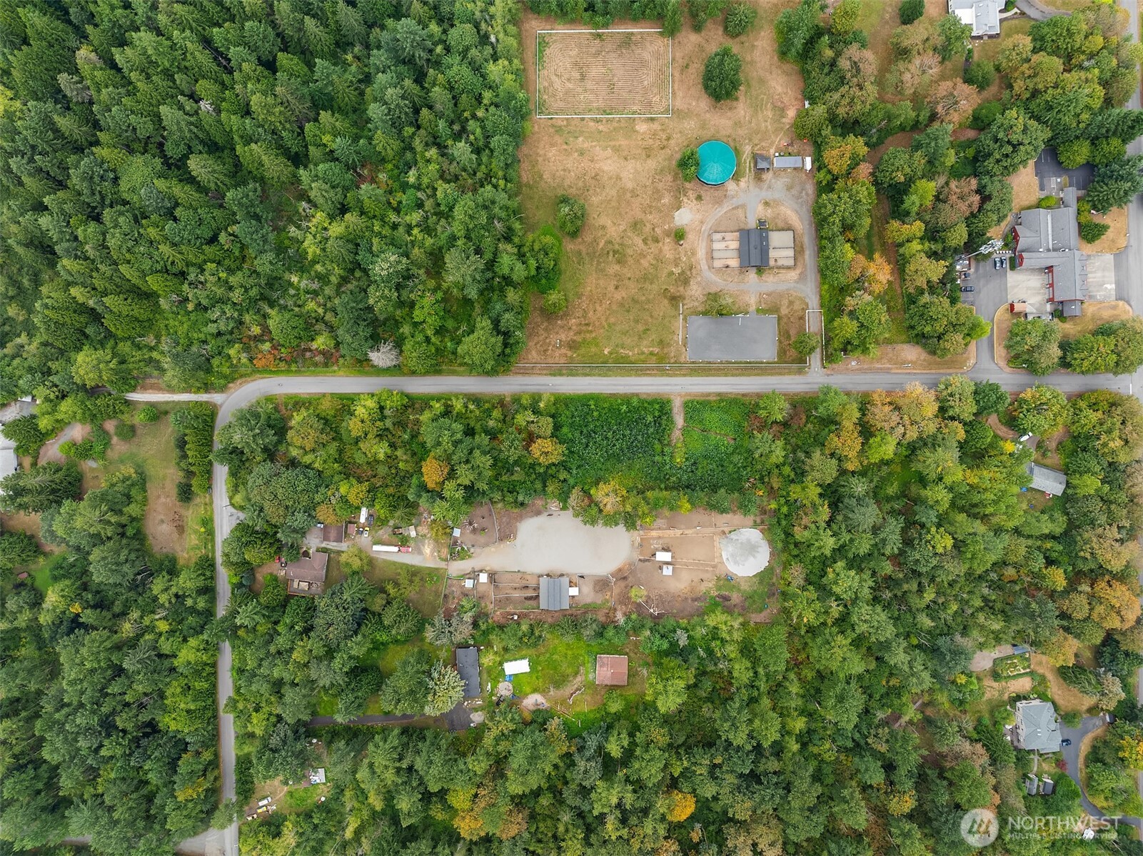 2 Xxxx Ne 50th Street Property Photo 2