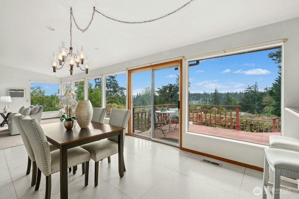 1909 89th Place Property Photo 14