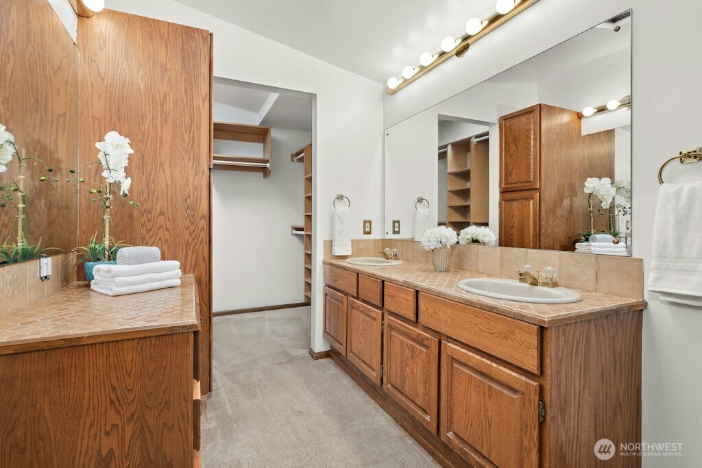 1909 89th Place Property Photo 20
