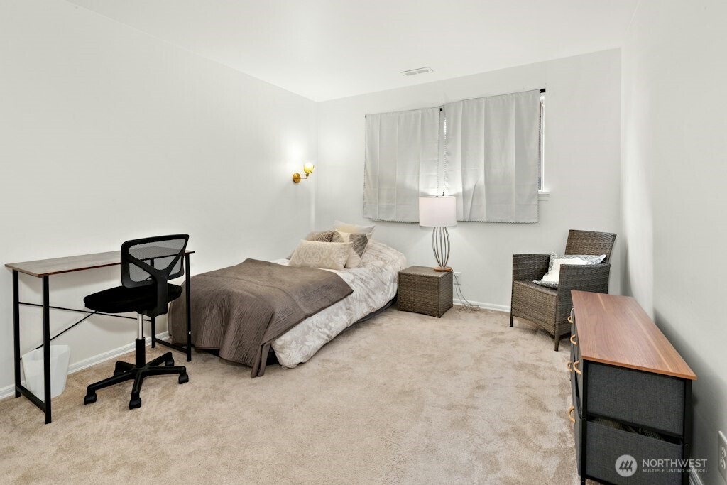 1909 89th Place Property Photo 27