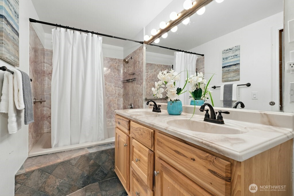 1909 89th Place Property Photo 30