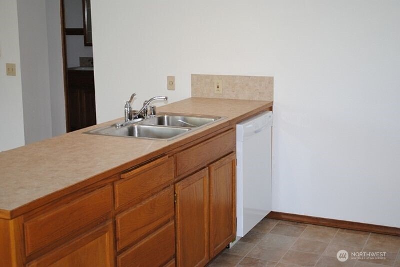 1730 Dexter Avenue Property Photo 14