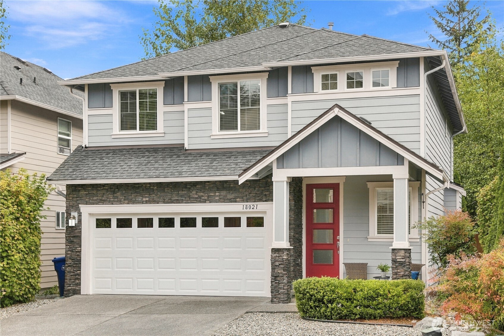 18021 33 Drive Property Photo 1