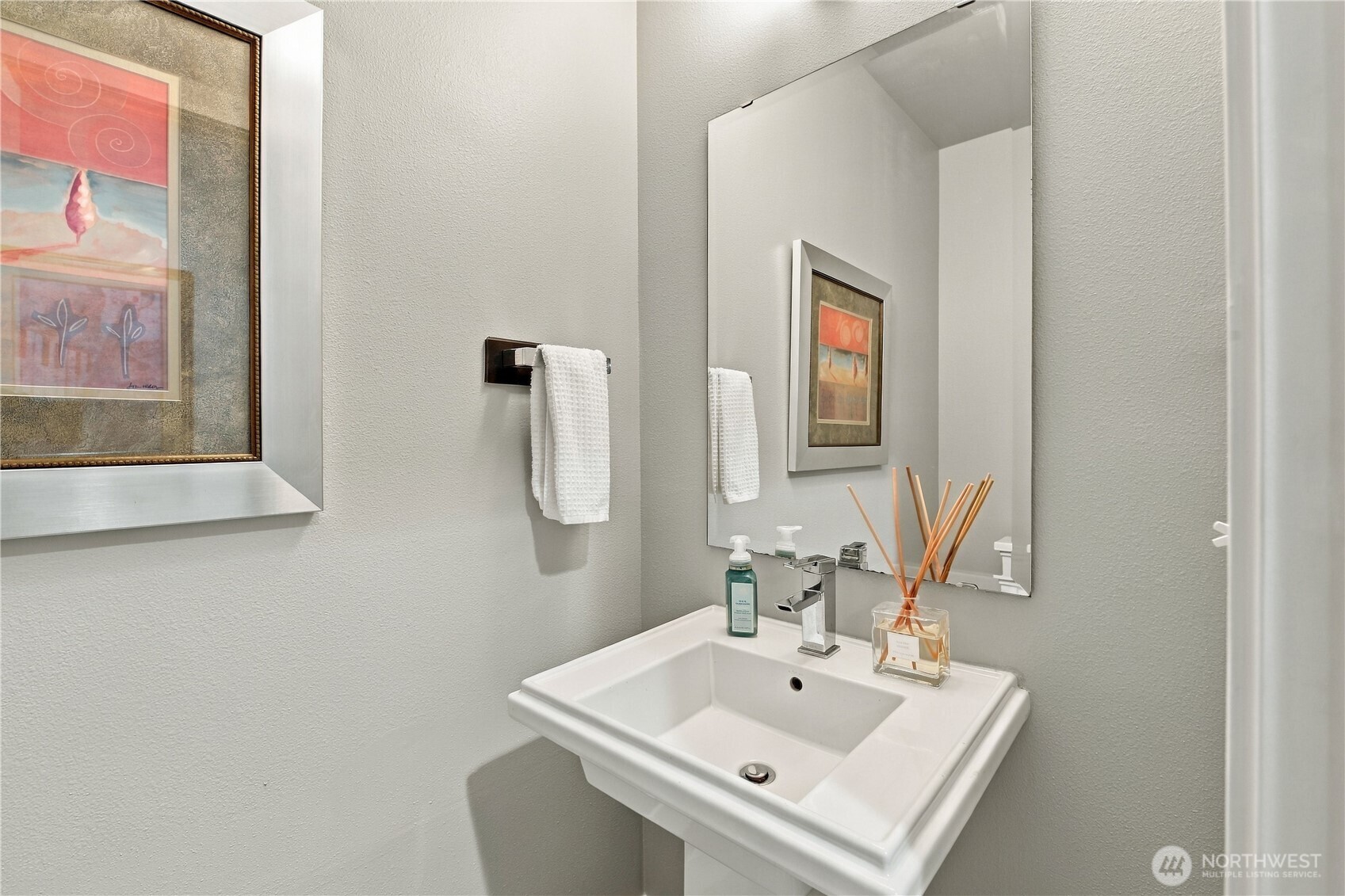 18021 33 Drive Property Photo 17