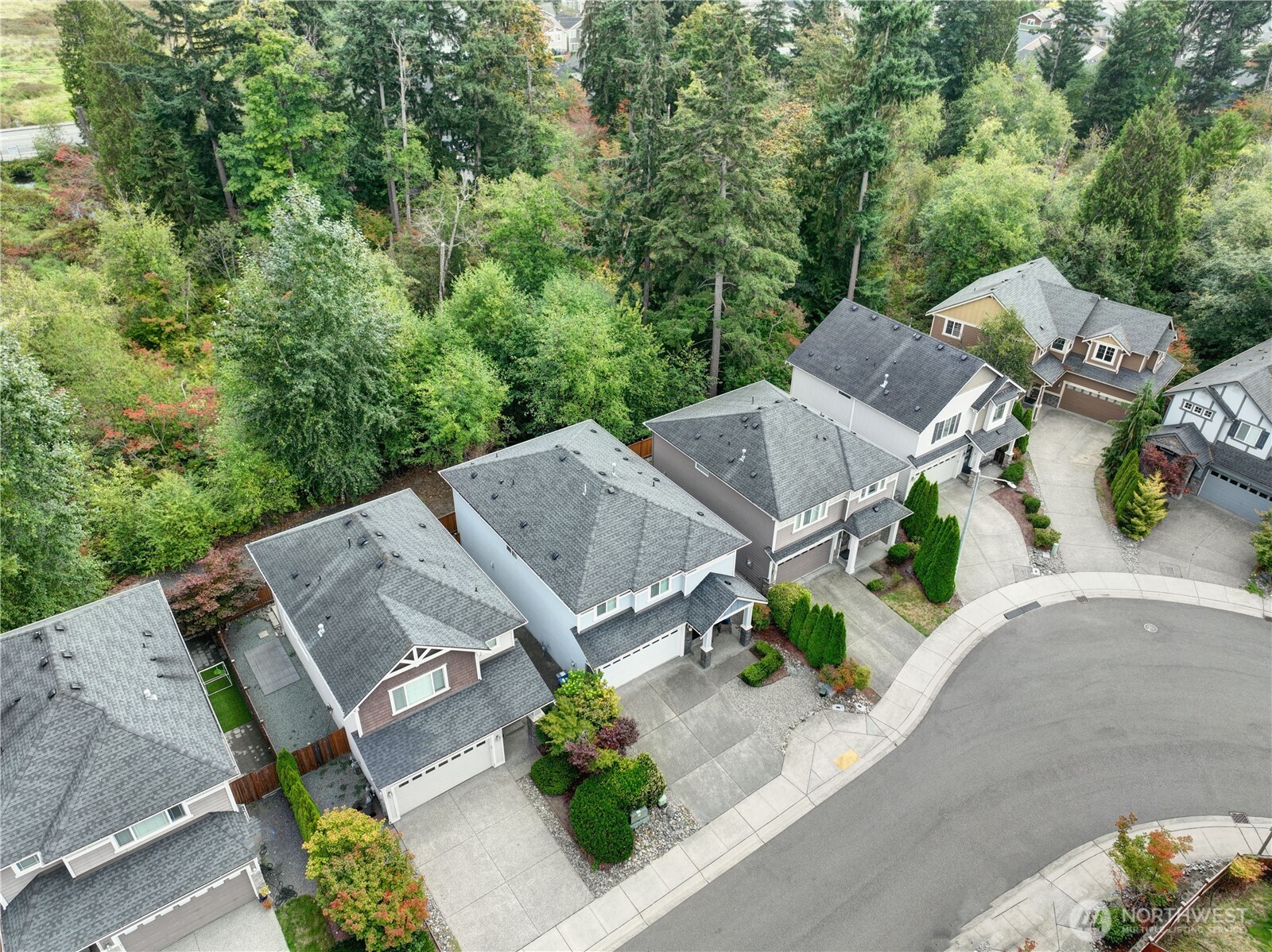 18021 33 Drive Property Photo 29