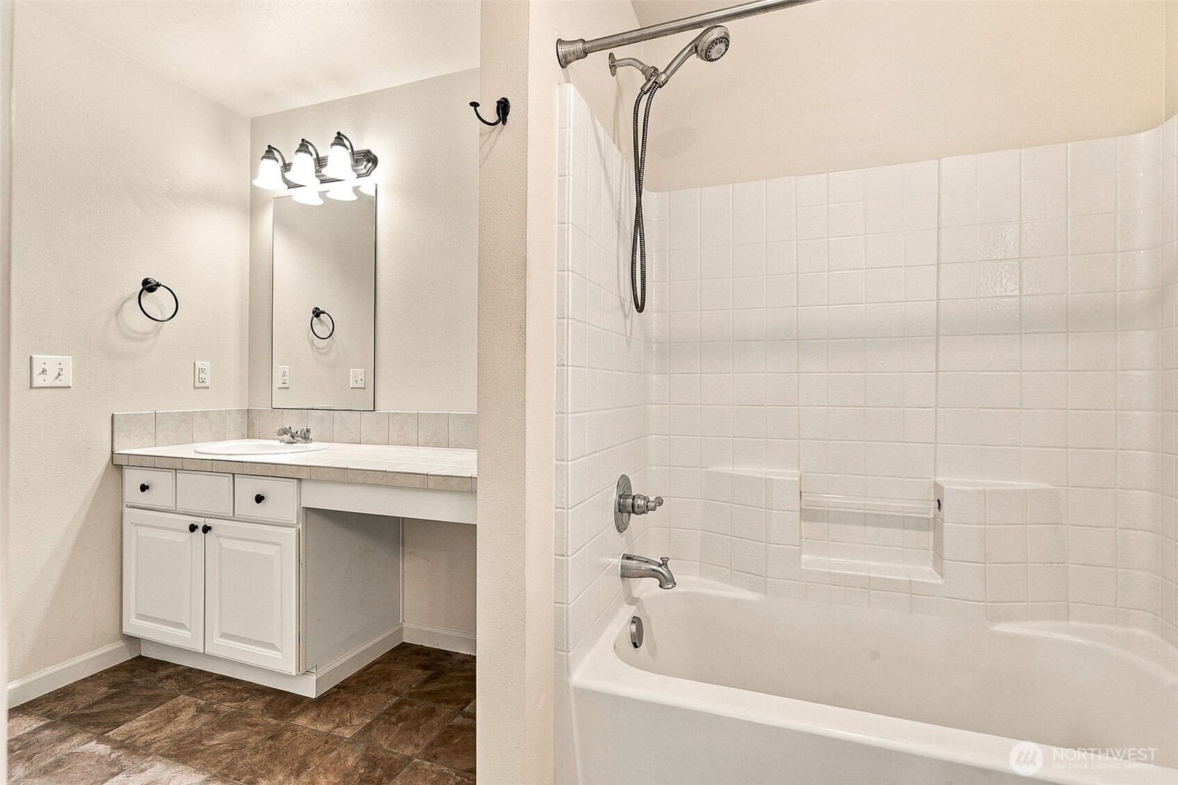 1305 Foreman Road Property Photo 18