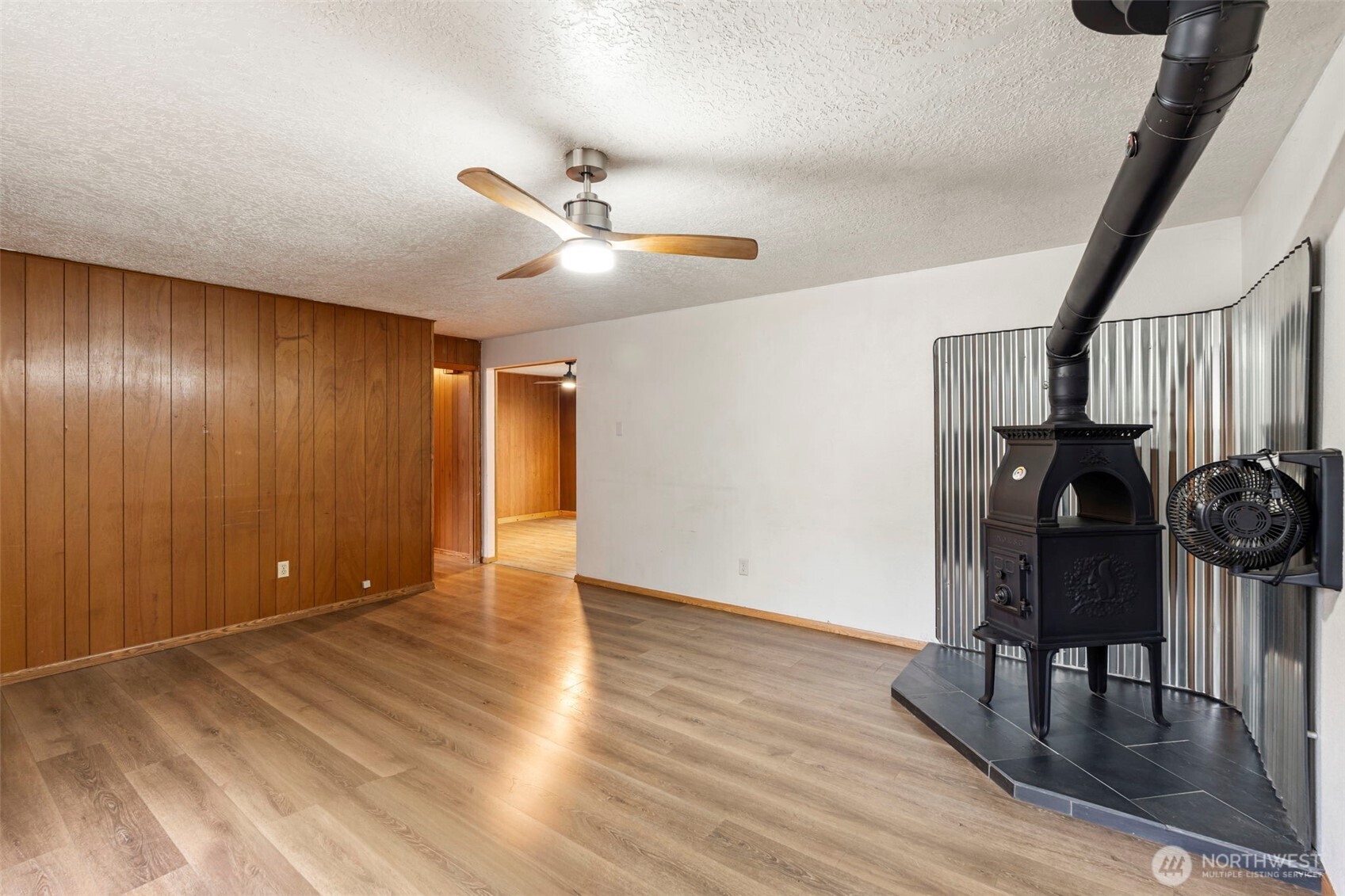 1003 E Street Property Photo 2