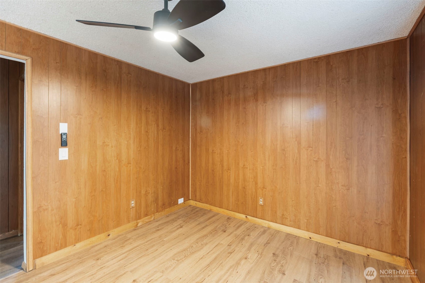 1003 E Street Property Photo 8