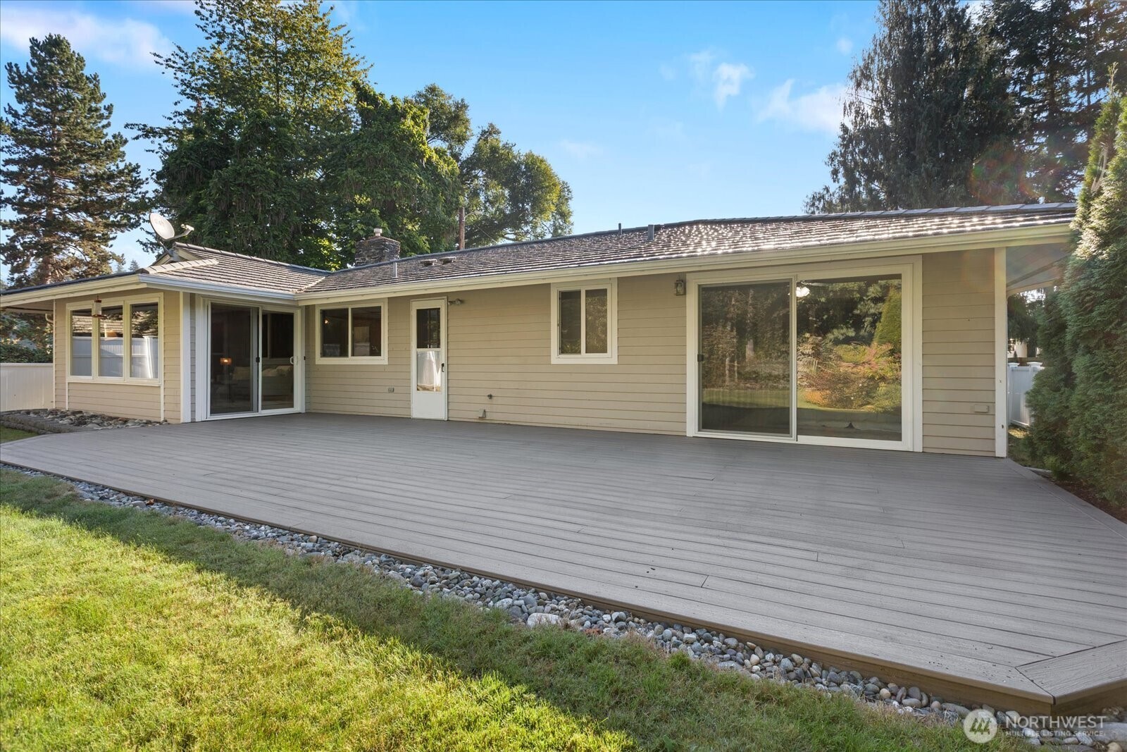 628 Russell Road Property Photo 9