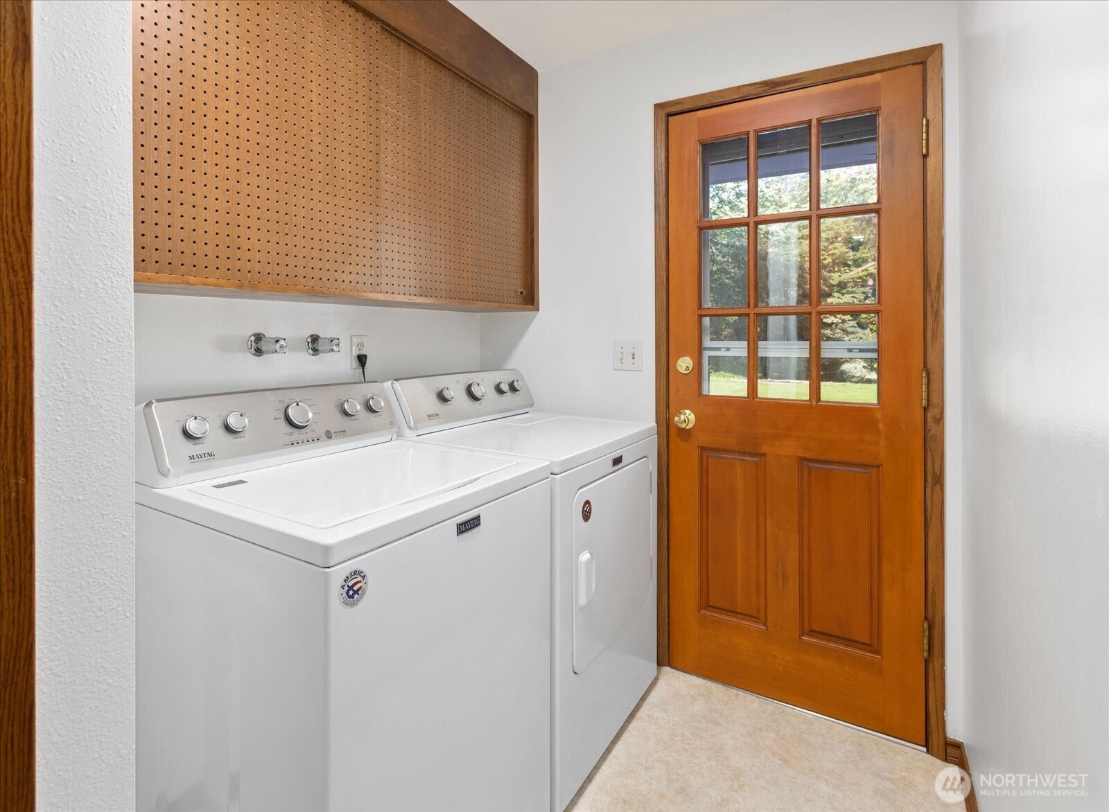 628 Russell Road Property Photo 18