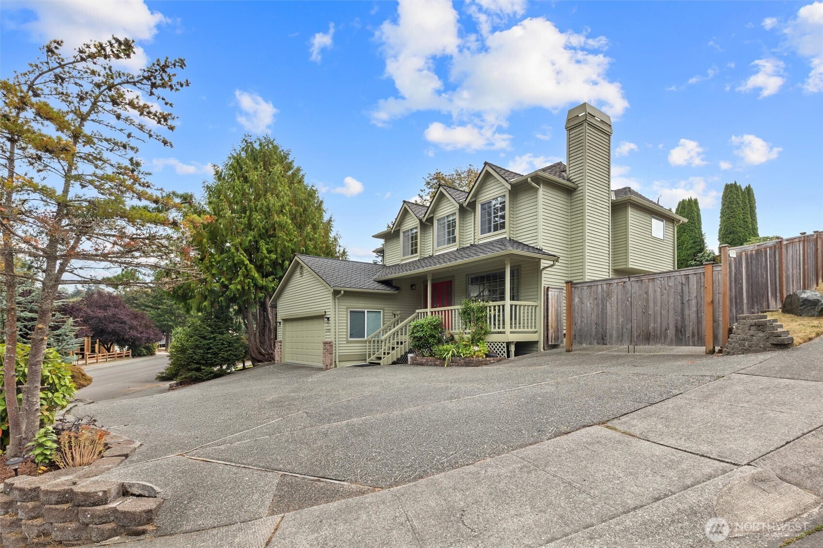 13106 Harbour Heights Drive Property Photo 2