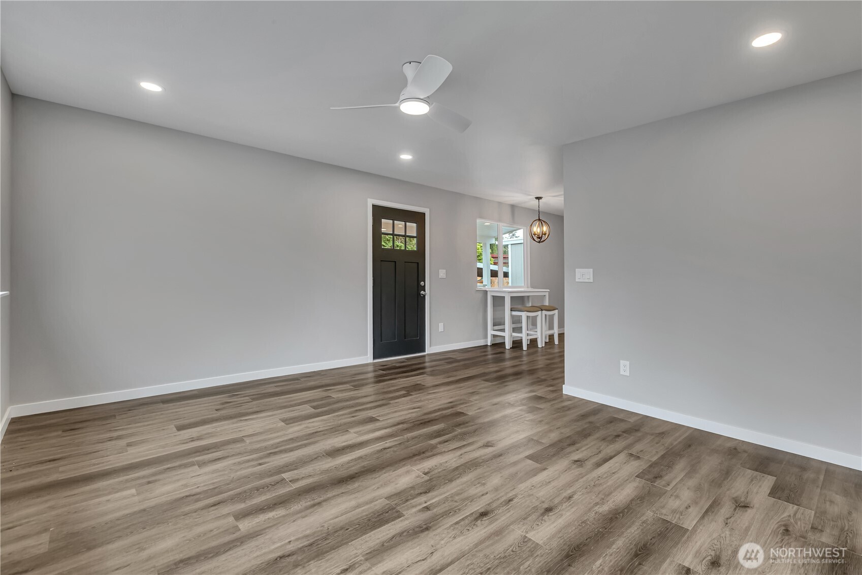 14322 Admiralty Way 31 Property Photo 6