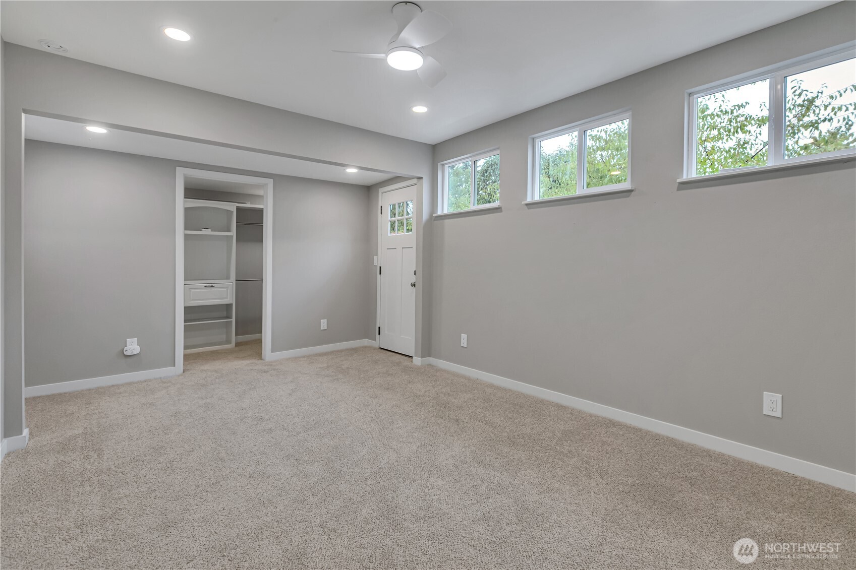 14322 Admiralty Way 31 Property Photo 15