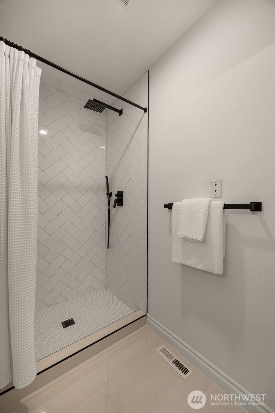 1102 Bellevue Way 2 Property Photo 21