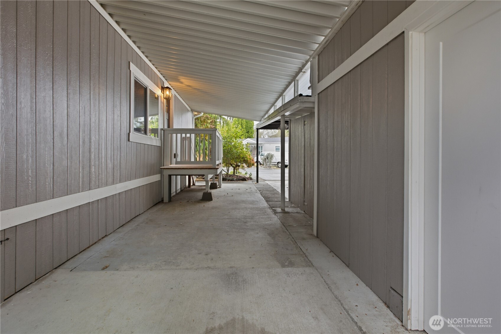 14322 Admiralty Way 27 Property Photo 4