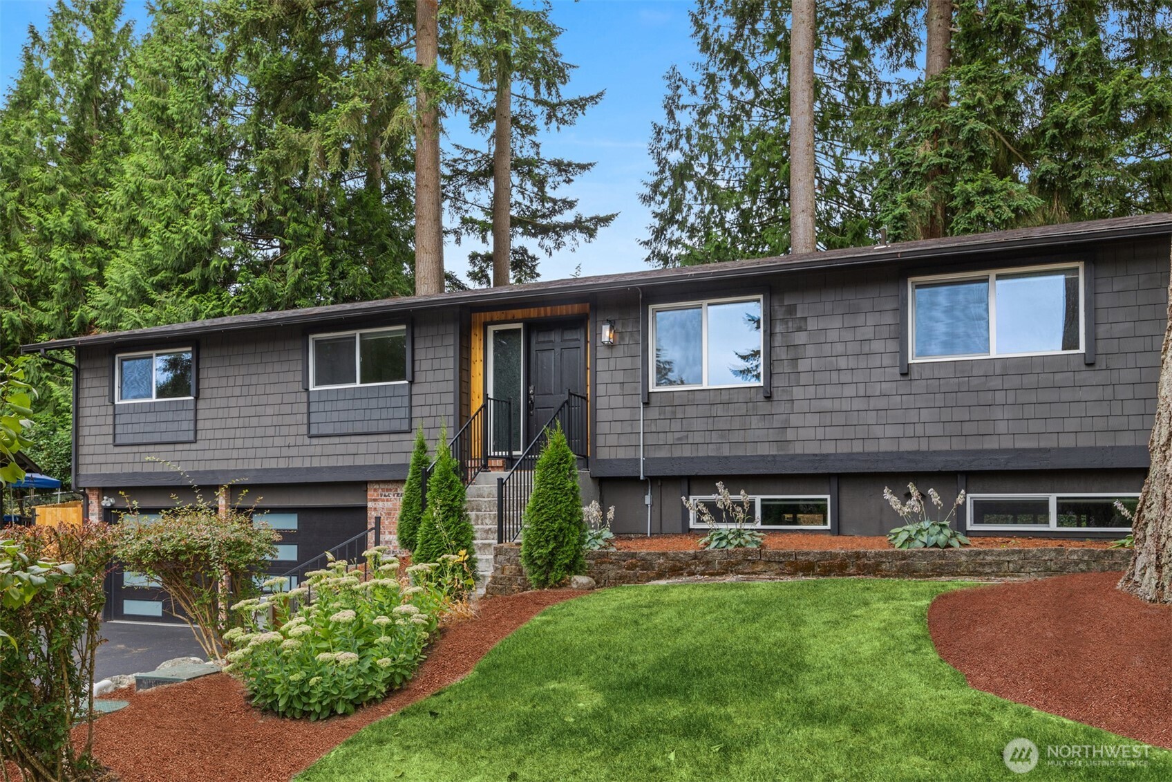 212 143rd Street Property Photo 1